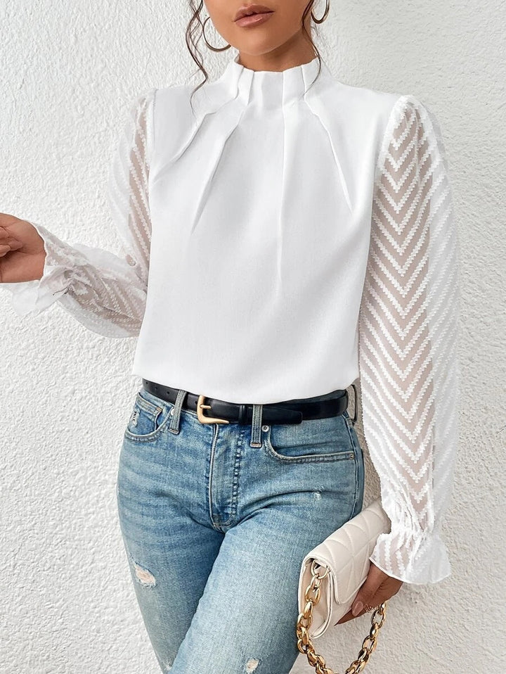 Charlotte | Elegant blouse with pleated sleeves